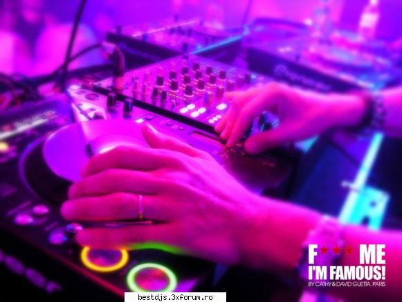 e un cut dintr-un mix live din 1 mai...daca stie cineva cum se numeste sau o are :(..vreau si eu