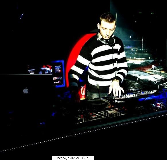 cine ma ajuta??? - poti face asta foarte simplu cu virtual dj si - DJ Tools